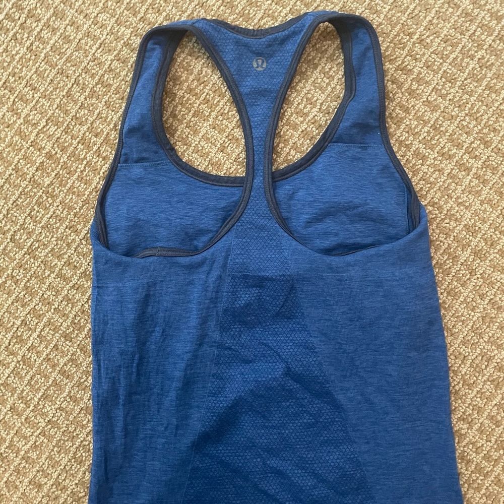 Lululemon workout tank top
